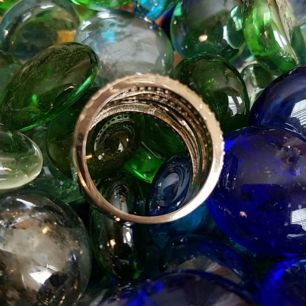 SIZE 7 ONLY WHITE SAPPHIRE FASHION RING - Picture 3 of 3